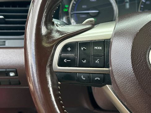 Used 2020 Lexus RX 450hL AWD w/ Premium Package image 33