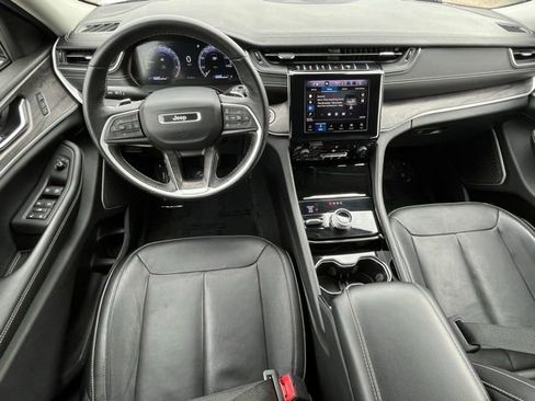Used 2022 Jeep Grand Cherokee L Limited AWD/4WD image 10