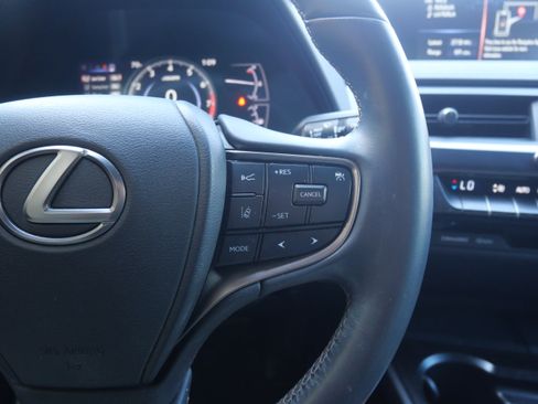 Used 2021 Lexus UX 200 w/ Accessory Package (Z2) image 14