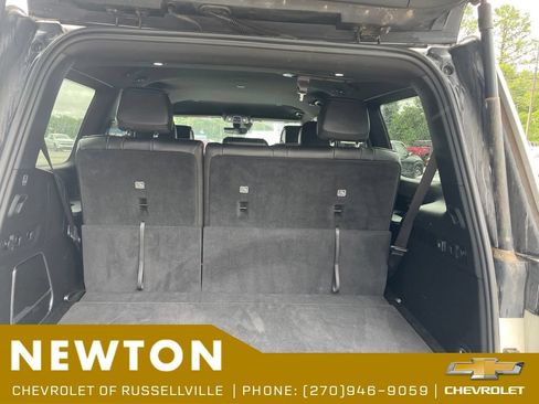 Used 2022 Jeep Wagoneer Series II RWD image 18