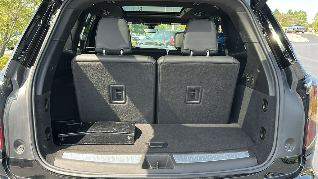 Used 2024 Cadillac XT6 Sport w/ Technology Package AWD/4WD image 30