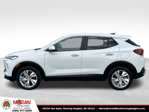 Used 2024 Buick Encore GX Preferred AWD/4WD image 2