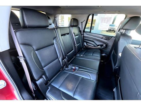 Used 2017 GMC Yukon SLT w/ HD Trailering Package AWD/4WD image 30