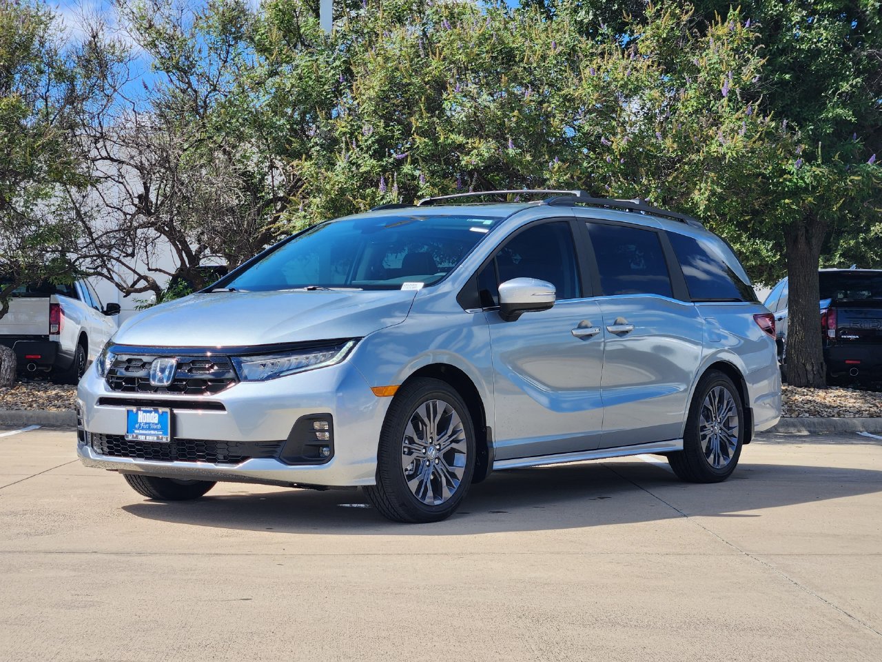 New 2027 Honda Odyssey Touring image 2