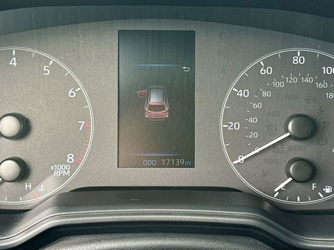 Used 2024 Toyota Corolla Cross LE FWD image 13