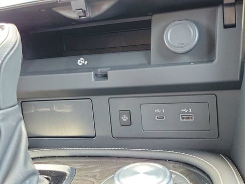 Used 2024 INFINITI QX80 Sensory w/ Cargo Package AWD/4WD image 32