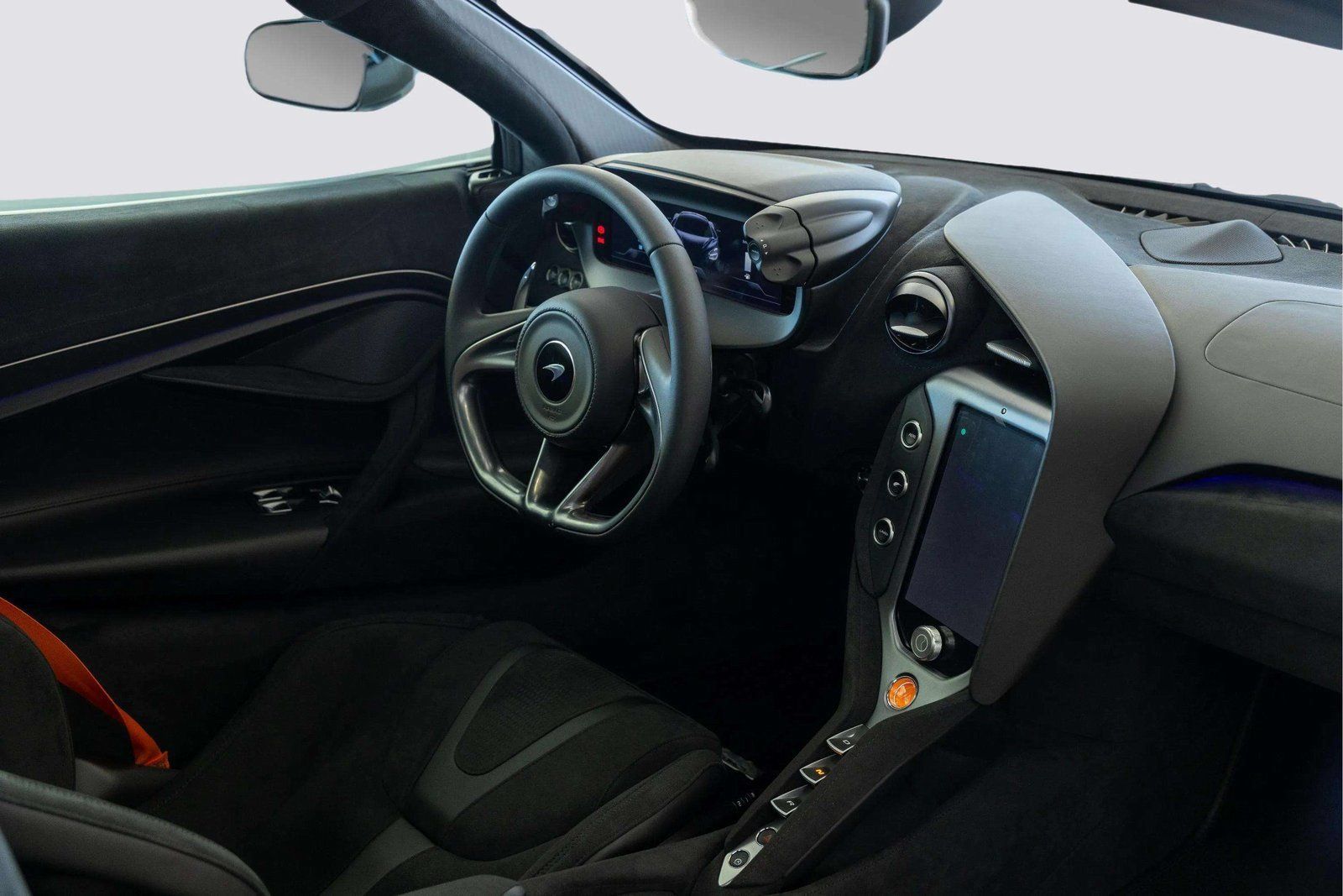 New 2026 McLaren 750S RWD image 37