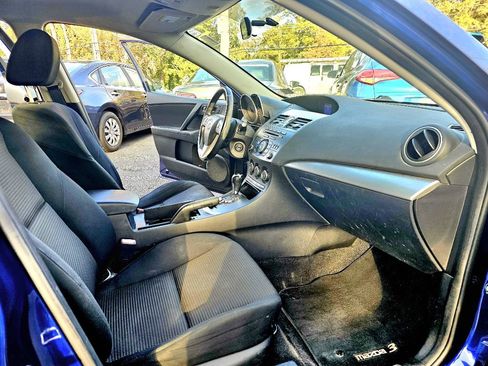 Used 2013 MAZDA MAZDA3 i Touring image 8