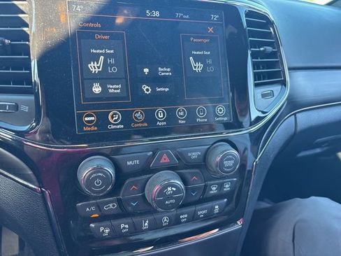 Used 2021 Jeep Grand Cherokee Limited X image 6