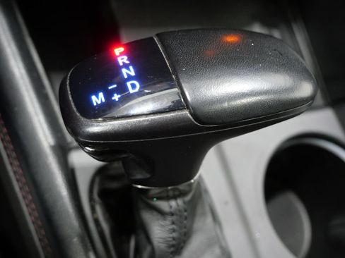 Used 2023 Dodge Durango R/T w/ Tow 'N Go Package AWD/4WD image 23