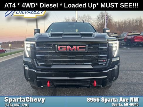 Used 2024 GMC Sierra 2500 AT4 image 8