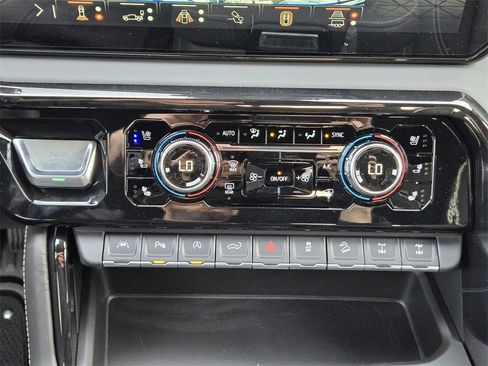 New 2026 GMC Sierra 1500 AT4X image 13