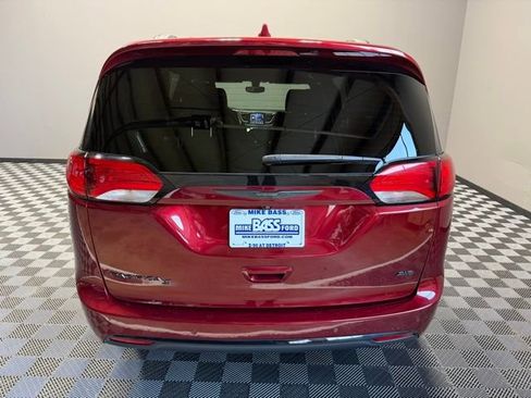 Used 2020 Chrysler Pacifica Touring-L AWD/4WD image 10