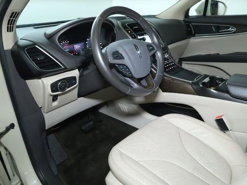 Used 2016 Lincoln MKX Reserve w/ Climate Package image 18