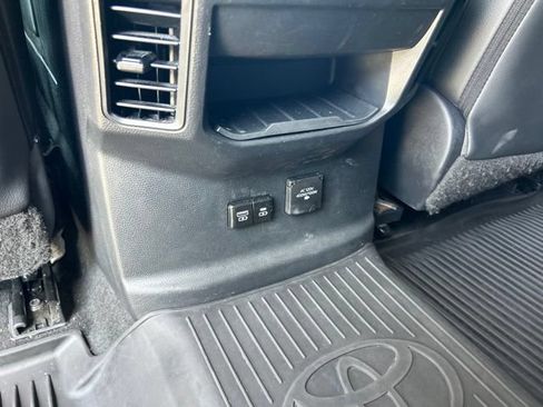 Used 2024 Toyota Tundra Limited w/ Power Package AWD/4WD image 13