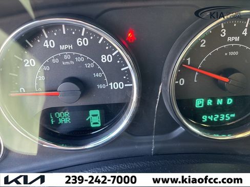 Used 2016 Jeep Wrangler Unlimited Sport w/ Connectivity Group image 18