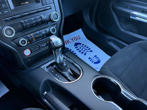 Used 2017 Ford Mustang Coupe image 19