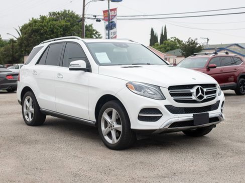 Used 2017 Mercedes-Benz GLE 350 w/ Premium 1 Package image 1