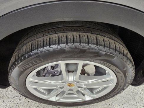 Used 2019 Porsche Cayenne AWD/4WD image 39