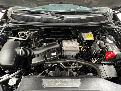 Used 2022 Jeep Wagoneer Series III w/ Premium Group I image 30