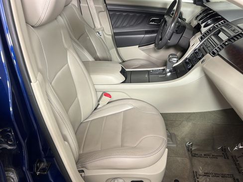 Used 2012 Ford Taurus SEL FWD image 16