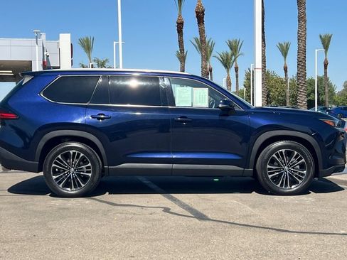 Certified 2025 Toyota Grand Highlander AWD Hybrid image 3