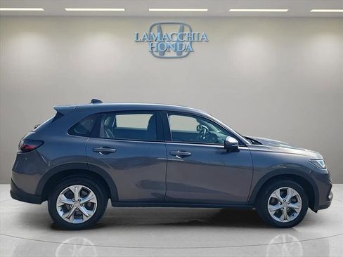Used 2023 Honda HR-V LX image 6