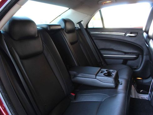 Used 2015 Chrysler 300 Limited w/ Driver Convenience Group RWD image 12