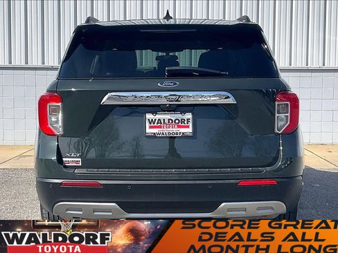 Used 2024 Ford Explorer XLT w/ Equipment Group 202A image 5