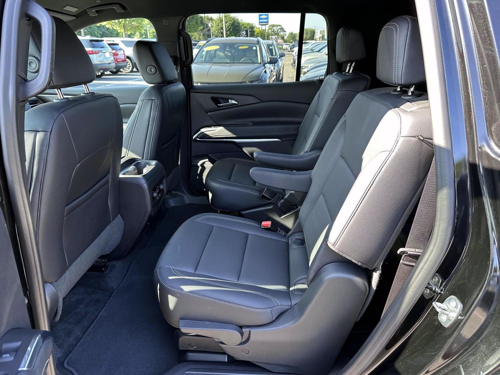 Used 2024 Chevrolet Traverse LT AWD/4WD image 12