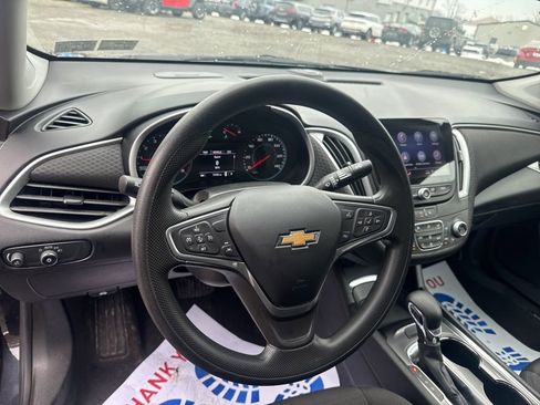 Used 2023 Chevrolet Malibu LT image 15