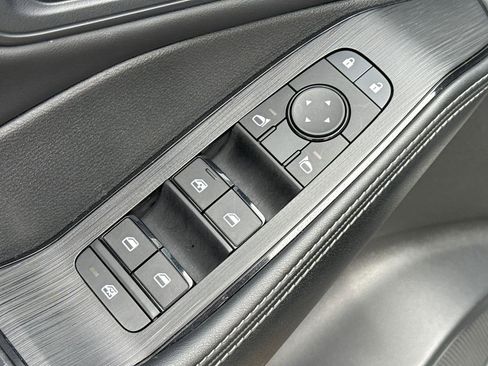 Used 2023 Nissan Rogue SV w/ SV Premium B Package image 20