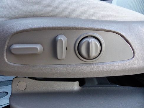 Used 2019 Chevrolet Traverse LT w/ LPO, Floor Liner Package image 24