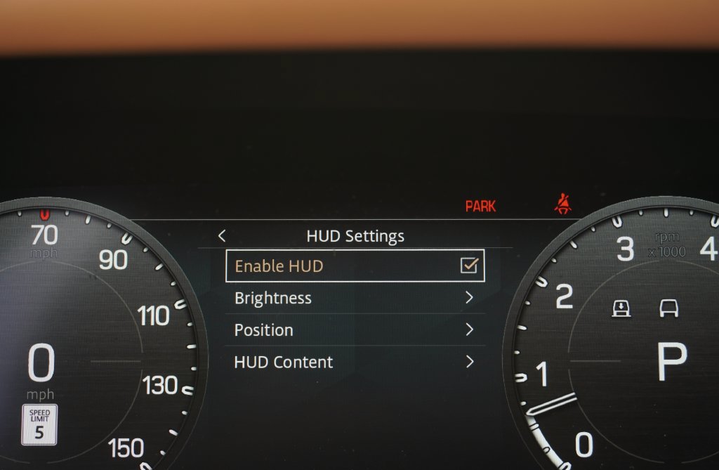 Used 2026 Land Rover Defender 130 X-Dynamic SE AWD/4WD image 19