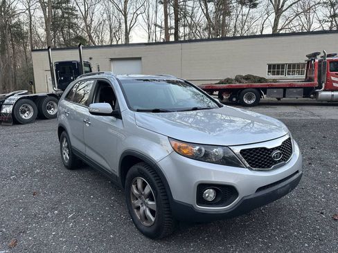 Used 2013 Kia Sorento LX w/ Convenience Pkg AWD/4WD image 7