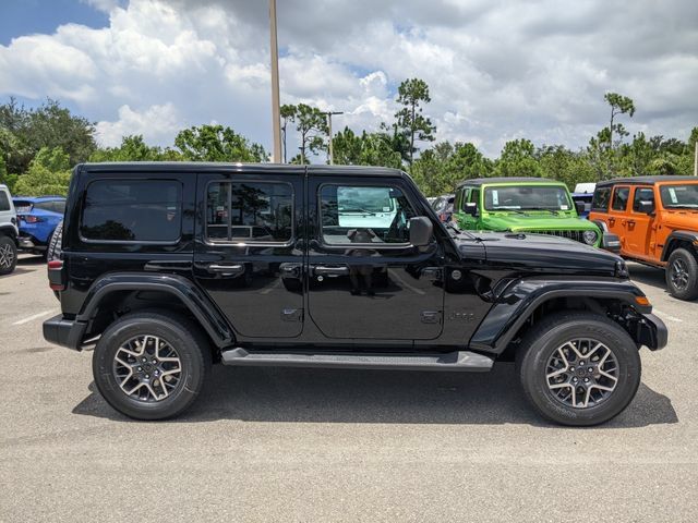 New 2025 Jeep Wrangler Unlimited Sahara AWD/4WD image 3