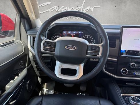 Certified 2022 Ford Expedition XLT image 21