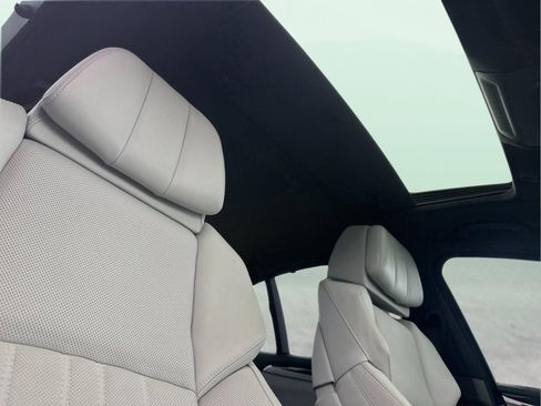 Used 2014 BMW M5 RWD image 16