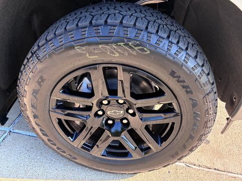 New 2026 Chevrolet Silverado 1500 RST w/ RST Select Package AWD/4WD image 3