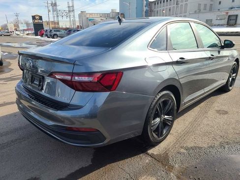 Used 2023 Volkswagen Jetta SE w/ Panoramic Sunroof Package FWD image 7