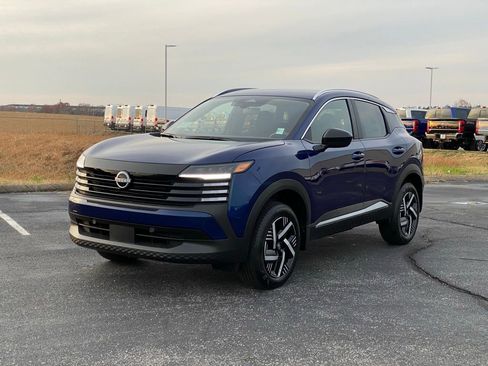 New 2026 Nissan Kicks SV image 8