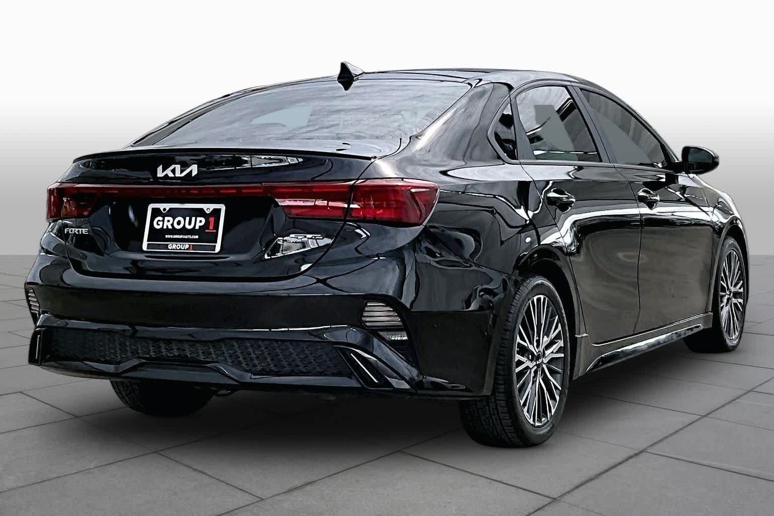 Used 2023 Kia Forte GT-Line w/ GT-Line Technology Package FWD image 13