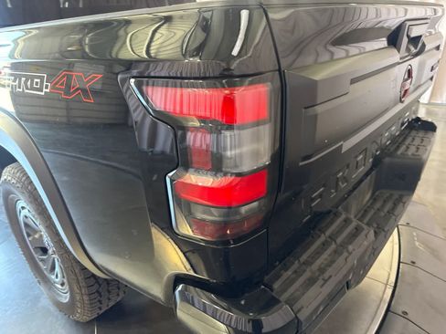 Used 2026 Nissan Frontier PRO-4X AWD/4WD image 12