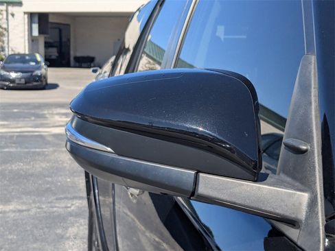 Used 2021 Toyota 4Runner Limited image 11