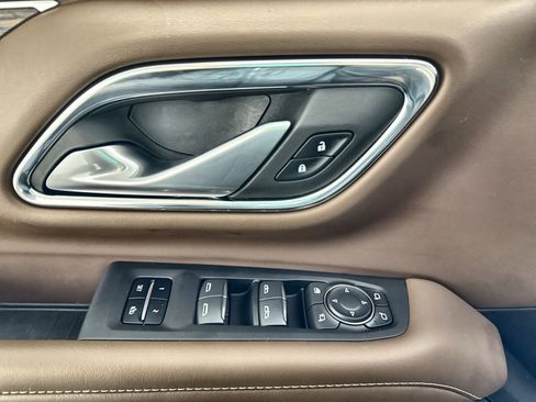 Used 2022 Chevrolet Tahoe High Country image 15