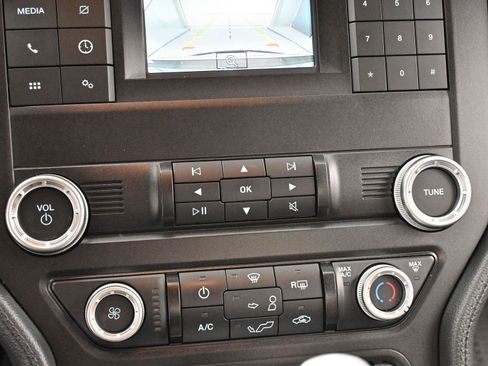 Used 2021 Ford Mustang Coupe image 23