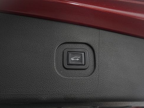 Used 2014 GMC Terrain SLT w/ Chrome Appearance Package image 11