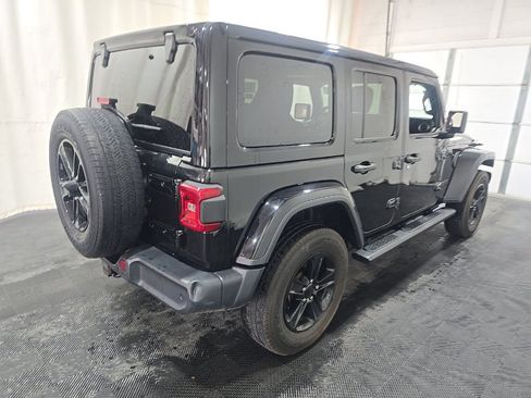 Used 2020 Jeep Wrangler Unlimited Sahara AWD/4WD image 5