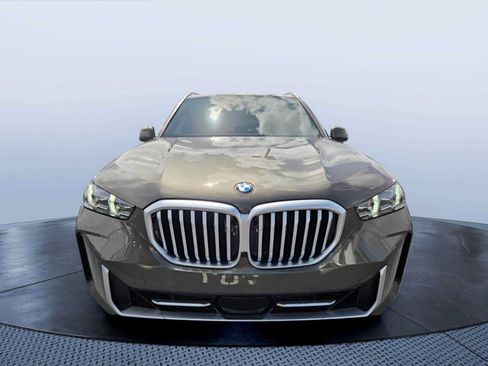 New 2026 BMW X5 xDrive40i w/ Premium Package AWD/4WD image 8
