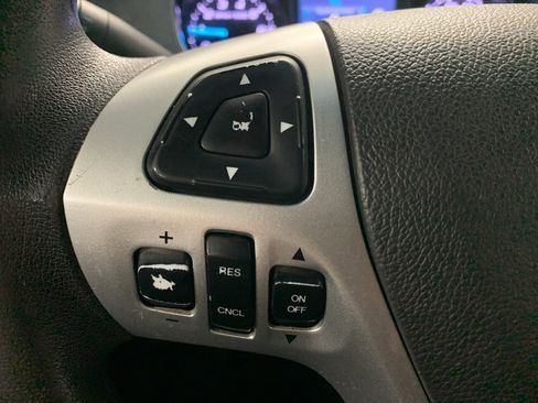 Used 2014 Ford Taurus Base image 29